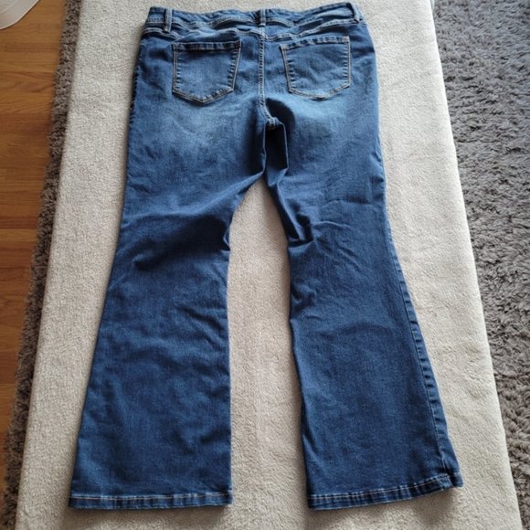Torrid Luxe Slim Boot jeans size 18S - Picture 5 of 14